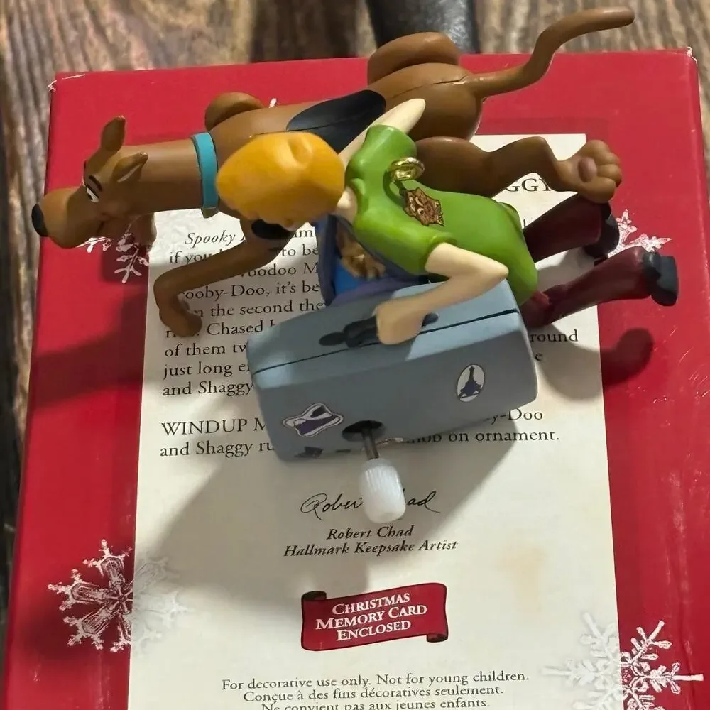Hallmark Keepsake 2002 Scooby-Doo & Shaggy Wind Up Christmas Ornament